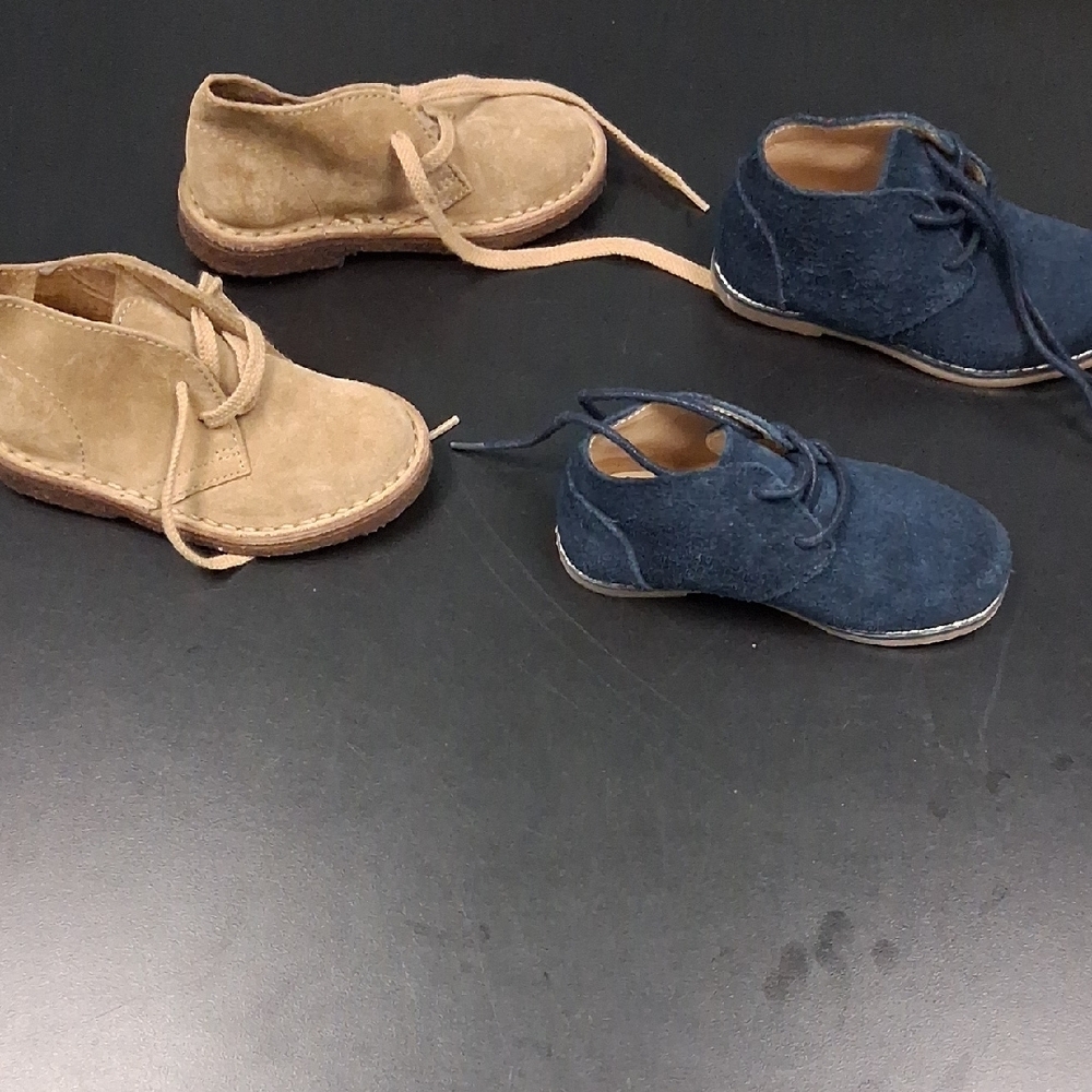 Janie and Jack Kids Suede Chukka Boots in Tan and Navy - Picture 4 of 12